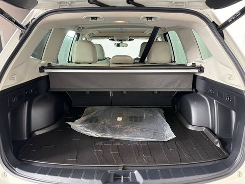 Used 2022 Subaru Forester Premium AWD/4WD image 22
