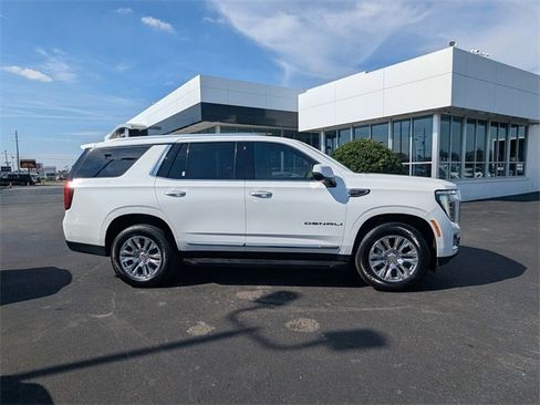 Used 2025 GMC Yukon Denali image 3