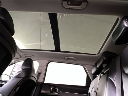 Used 2025 Kia Sorento S w/ Panoramic Sunroof Package image 22