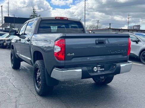 Used 2015 Toyota Tundra SR5 w/ SR5 Upgrade Package image 9