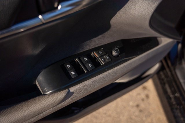 Used 2018 Toyota Camry LE FWD image 17