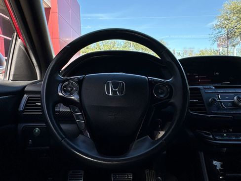 Used 2016 Honda Accord Sport image 14