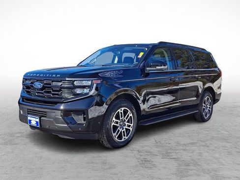Certified 2025 Ford Expedition Max Active image 3