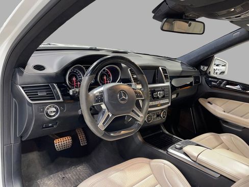 Used 2016 Mercedes-Benz GL 63 AMG 4MATIC w/ Accessory Chrome Package image 21