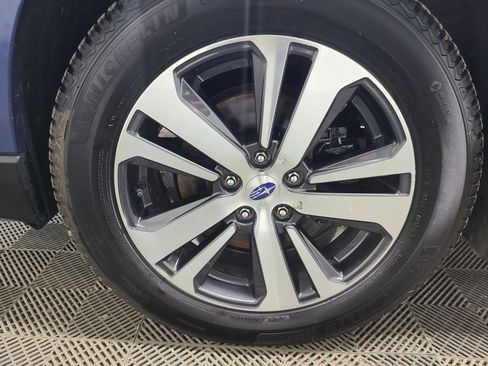Used 2019 Subaru Outback 2.5i Limited AWD/4WD image 18