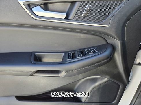 Used 2023 Ford Edge SEL AWD/4WD image 32