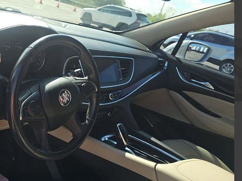 Used 2020 Buick Enclave Essence w/ Sound and Sites Package image 12