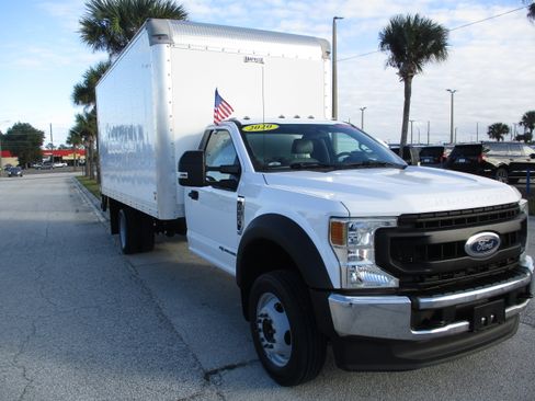 Used 2020 Ford F550 2WD Regular Cab Super Duty image 1