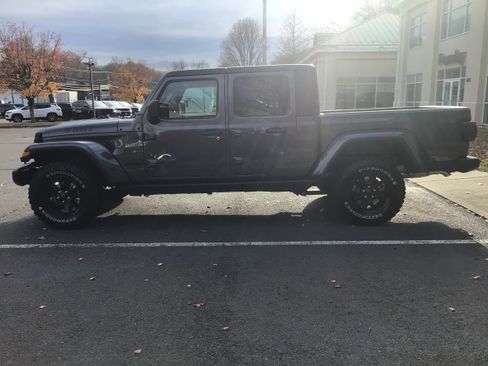New 2026 Jeep Gladiator Sport image 4
