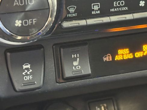 Used 2023 Toyota RAV4 XLE w/ XLE Grade Weather Package AWD/4WD image 36