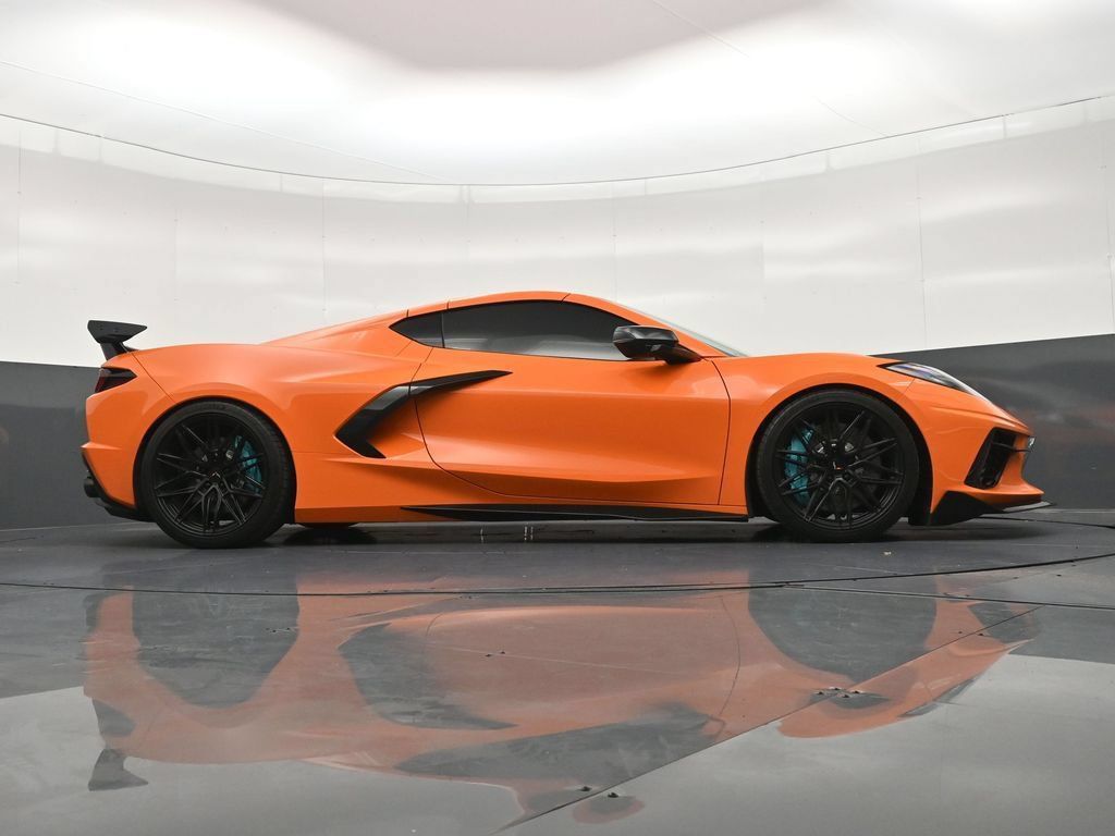 Used 2023 Chevrolet Corvette Stingray Preferred Cpe w/ Battery Protection Package RWD image 28