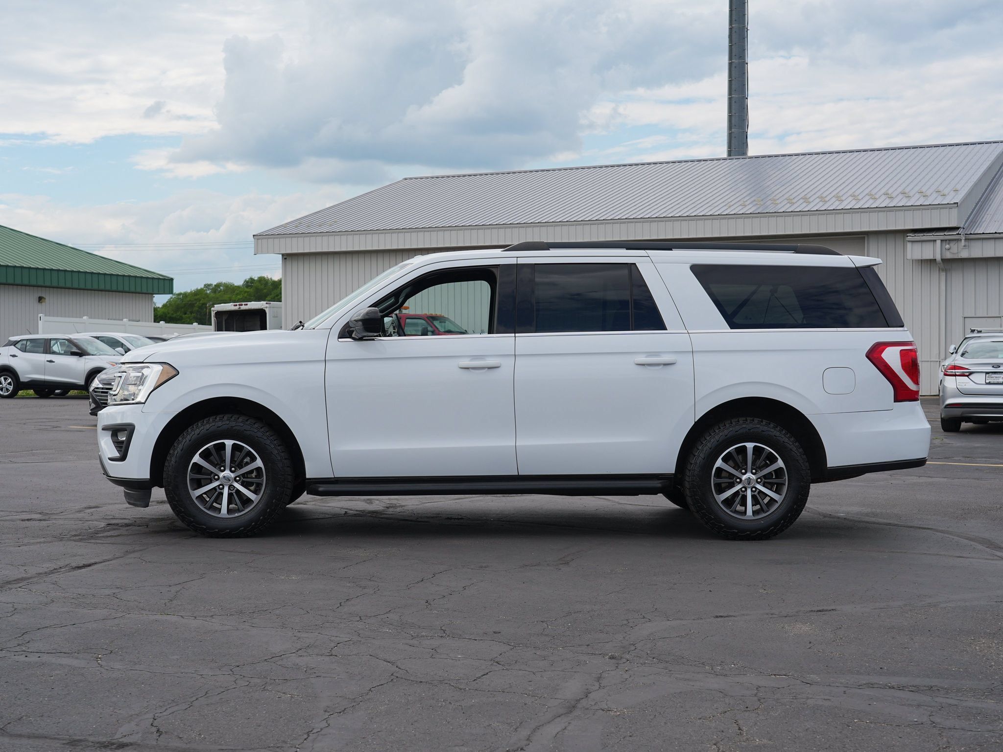 Used 2019 Ford Expedition Max XL AWD/4WD image 7