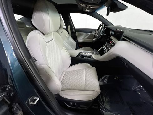 Used 2022 Genesis G70 3.3T w/ Sport Prestige Package image 29