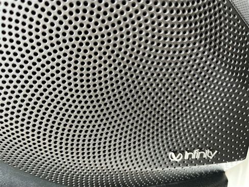 Used 2021 Hyundai Veloster N image 24