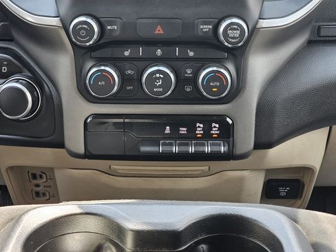 Used 2020 RAM 1500 Big Horn image 35