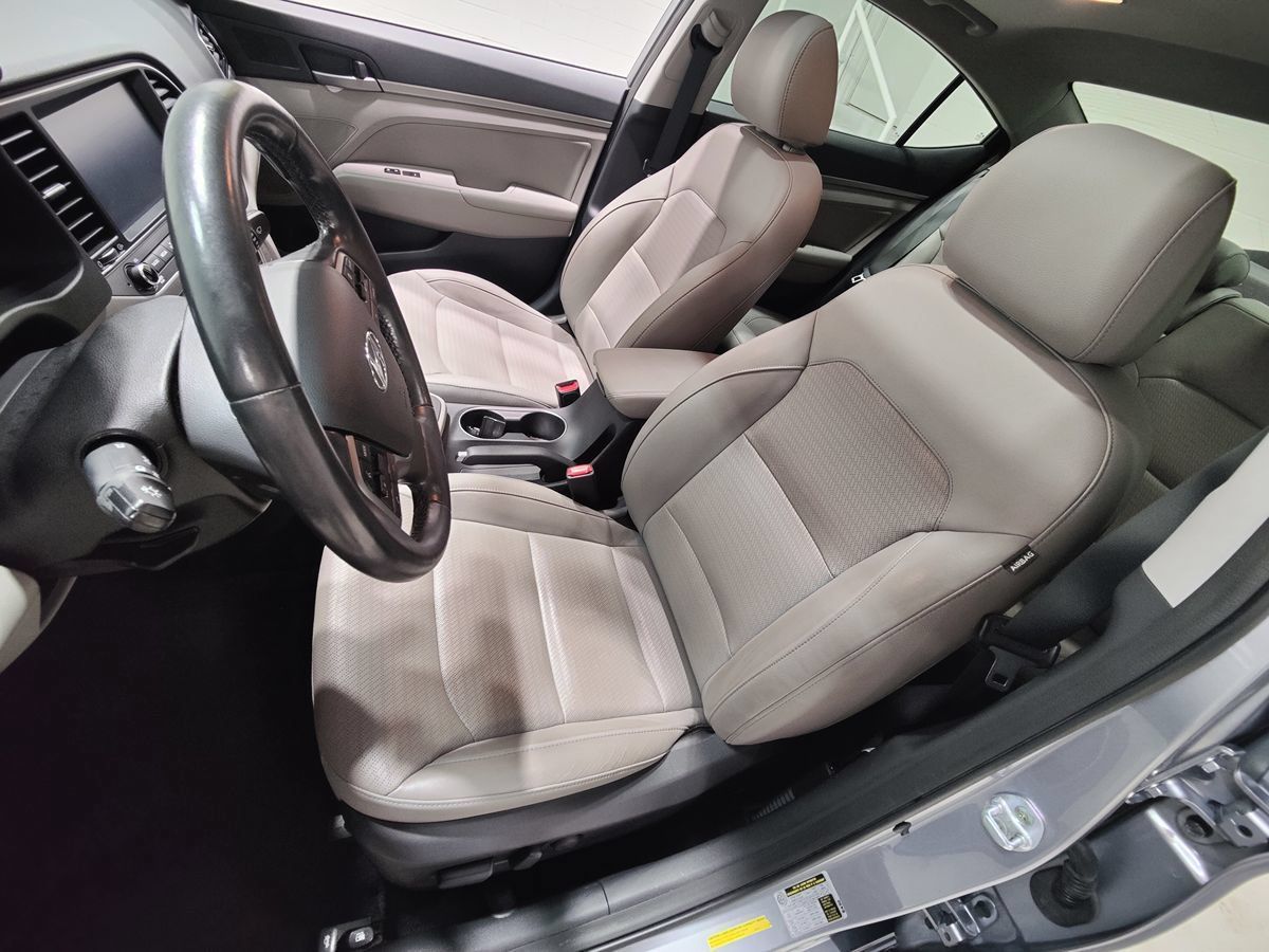 Used 2017 Hyundai Elantra Limited w/ Limited Tech Package 04 FWD image 27