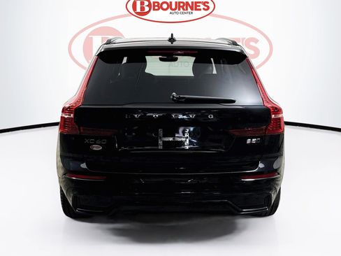 Used 2023 Volvo XC60 B5 Plus w/ Climate Package AWD/4WD image 10