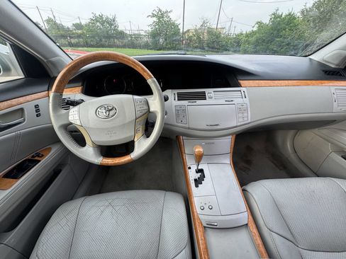 Used 2006 Toyota Avalon Limited FWD image 9