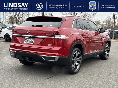Used 2022 Volkswagen Atlas Cross Sport SEL image 2