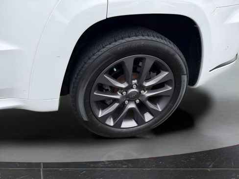 Used 2019 Jeep Grand Cherokee High Altitude AWD/4WD image 13