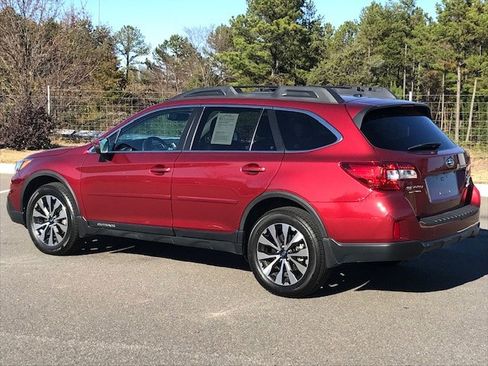 Used 2015 Subaru Outback 2.5i Limited image 4