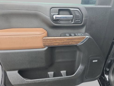 Certified 2022 Chevrolet Silverado 2500 High Country w/ Z71 Off-Road Package image 30