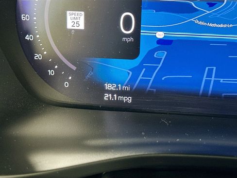 Used 2023 Volvo XC40 B5 Plus w/ Climate Package AWD/4WD image 16