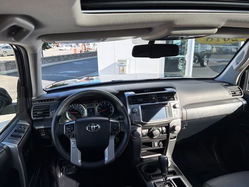Used 2018 Toyota 4Runner SR5 Premium AWD/4WD image 13