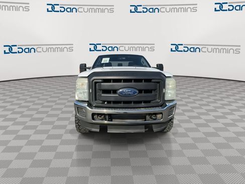 Used 2016 Ford F250 XL w/ Power Equipment Group AWD/4WD image 3