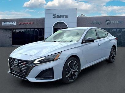 Used 2023 Nissan Altima 2.5 SR