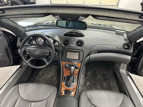 Used 2005 Mercedes-Benz SL 55 AMG image 15