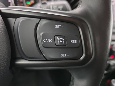 Used 2022 Jeep Wrangler Unlimited Sport AWD/4WD image 26