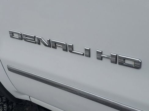Used 2019 GMC Sierra 3500 Denali w/ Duramax Plus Package image 34