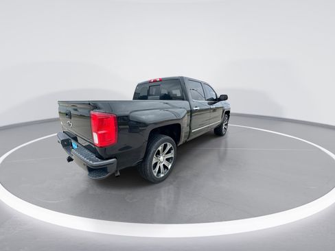 Used 2017 Chevrolet Silverado 1500 LTZ Z71 w/ LTZ Plus Package AWD/4WD image 8