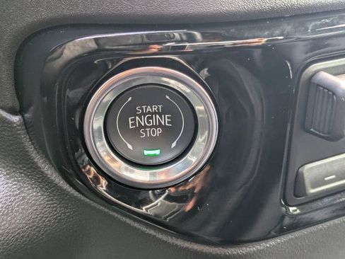 Certified 2026 Chevrolet Silverado 1500 LT AWD/4WD image 28