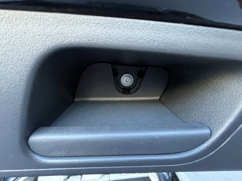 Used 2020 Jaguar E-PACE image 46