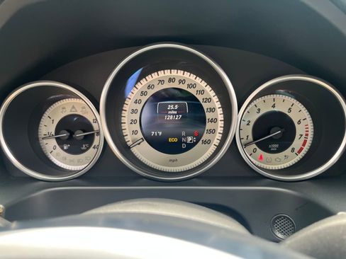 Used 2014 Mercedes-Benz E 350 Sedan image 16