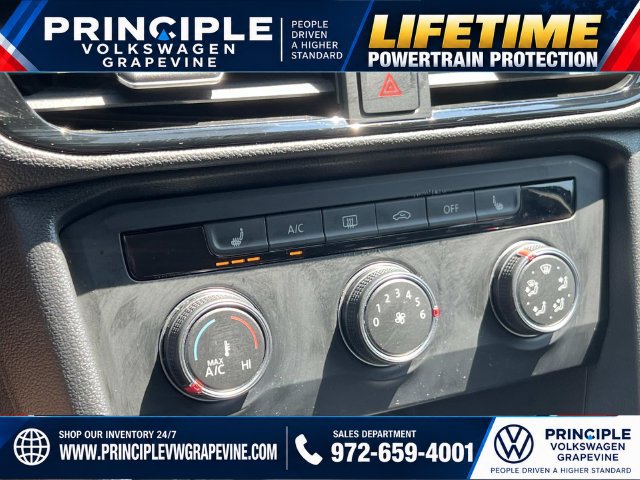 Used 2022 Volkswagen Taos SE FWD image 21