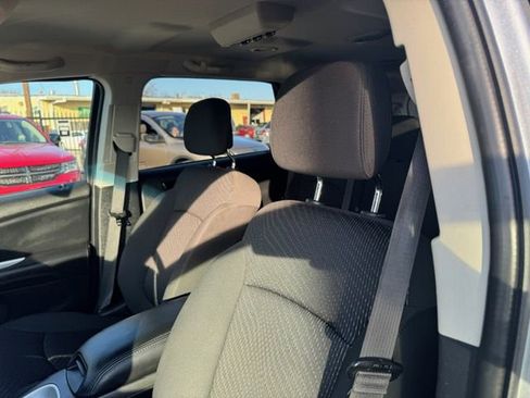 Used 2018 Dodge Journey SE w/ Popular Equipment Group image 6