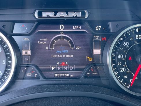 Used 2021 RAM 1500 Laramie w/ Sport Appearance Package image 9