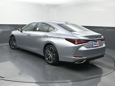 Used 2024 Lexus ES 350 w/ Premium Package image 25