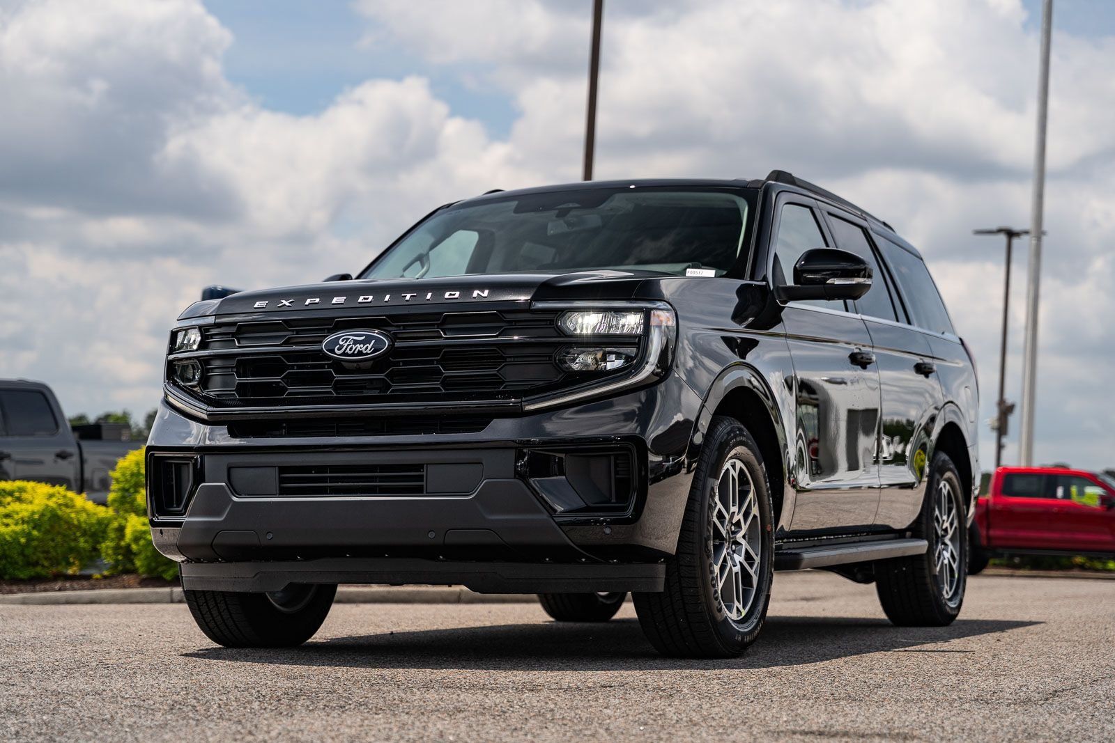 New 2026 Ford Expedition Active RWD image 2