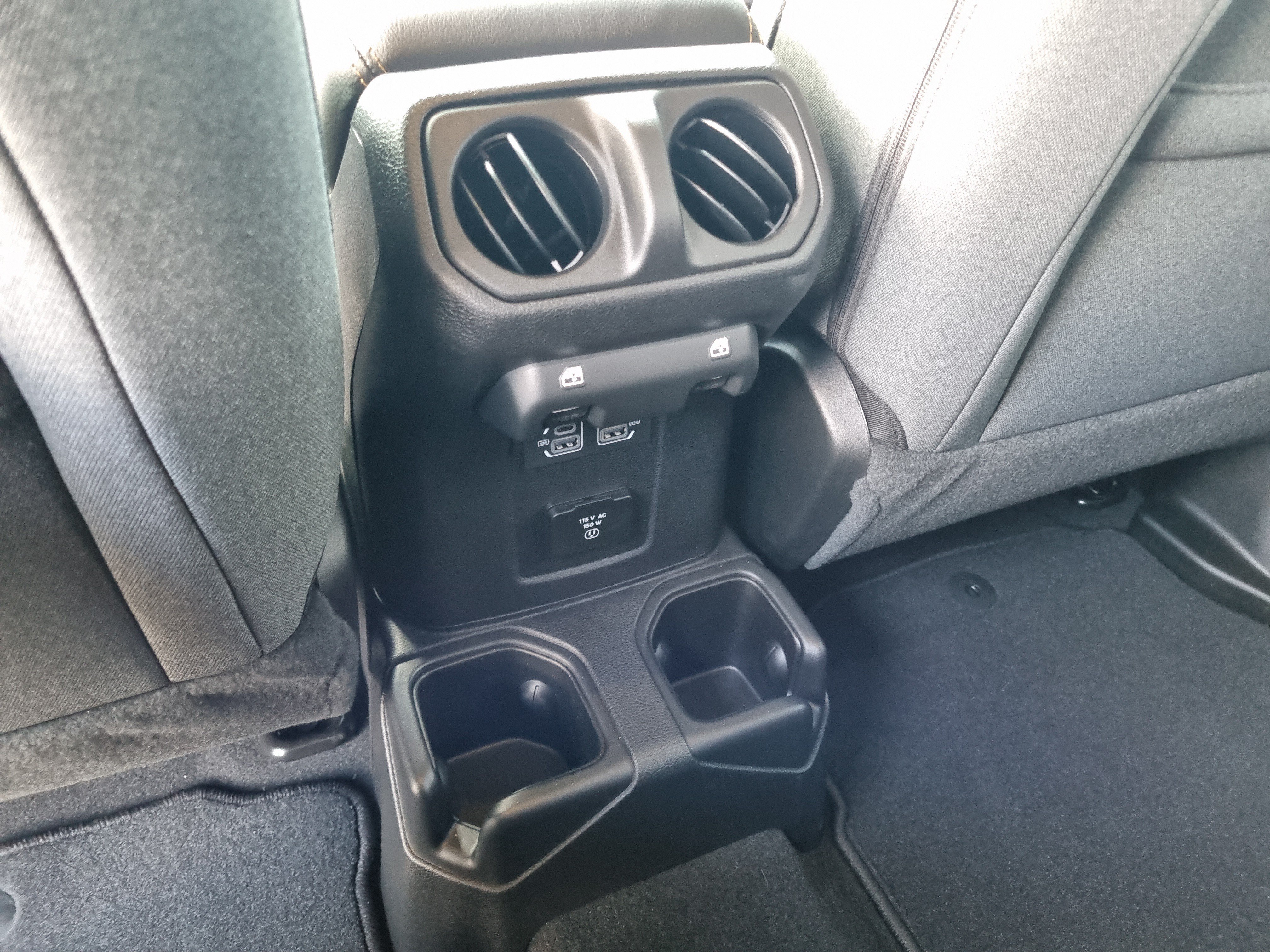 New 2026 Jeep Wrangler Unlimited Sahara AWD/4WD image 12