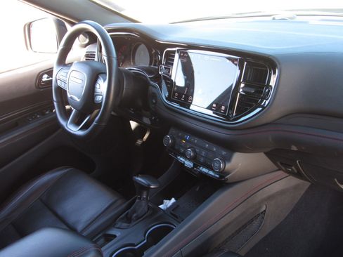 Used 2025 Dodge Durango GT image 9