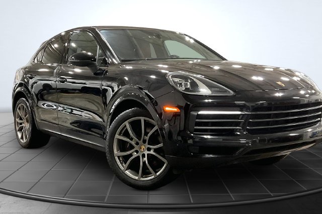 Used 2023 Porsche Cayenne Platinum Edition AWD/4WD image 13