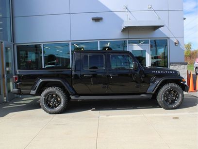 New 2025 Jeep Gladiator Sport