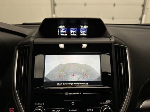 Used 2024 Subaru Forester Premium image 32