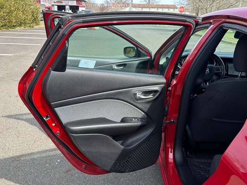 Used 2013 Dodge Dart SXT image 19