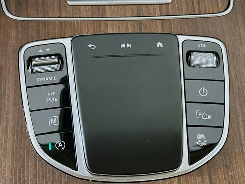 Used 2022 Mercedes-Benz GLC 300 GLC 300 w/ Premium Package Lite image 25