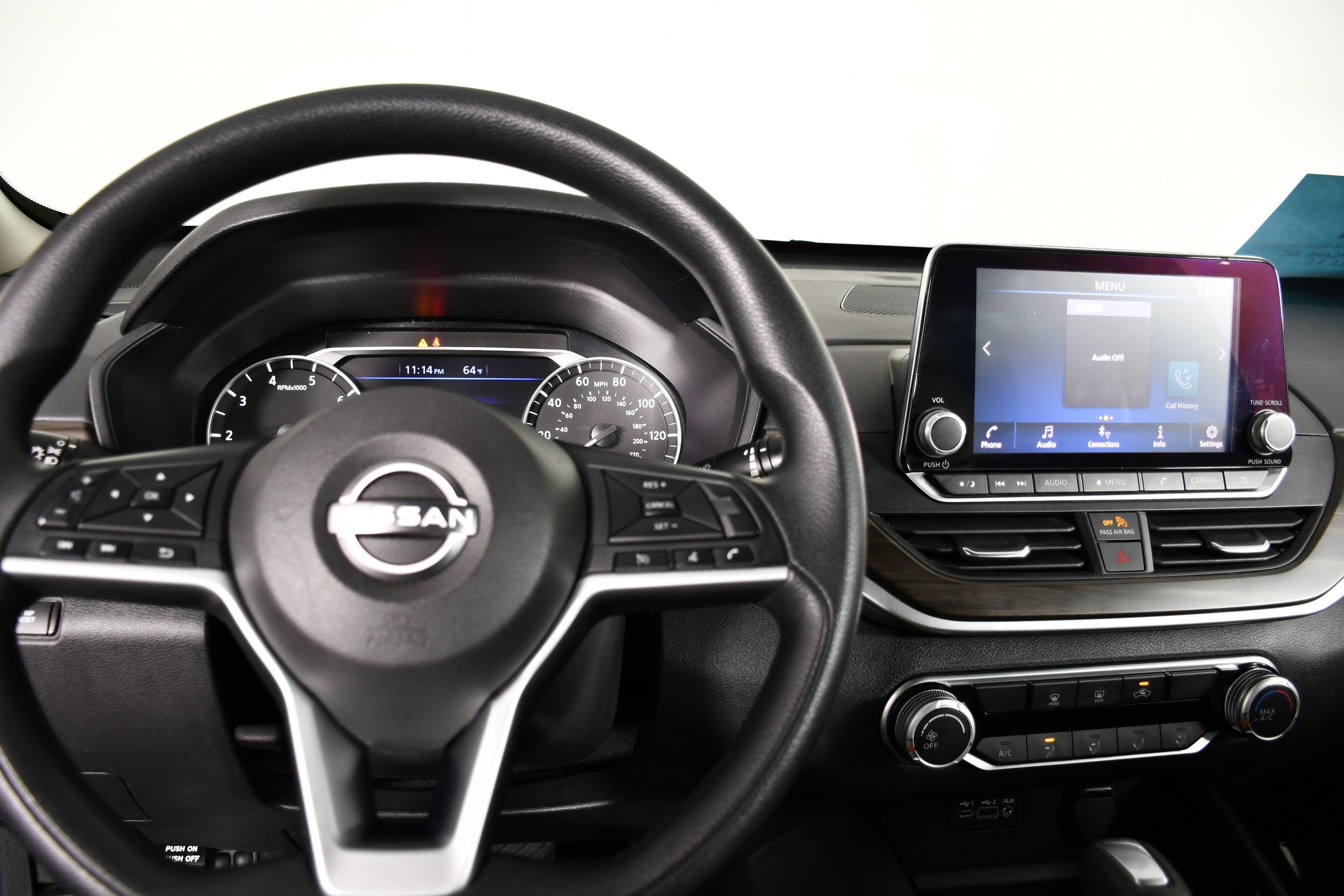 Used 2024 Nissan Altima 2.5 SV FWD image 16
